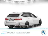2025 BMW 520