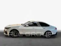 2025 BMW 520