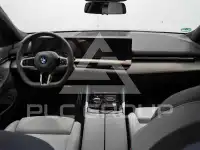 2025 BMW 520