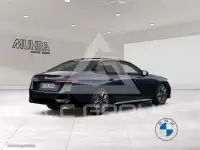 2025 BMW 520