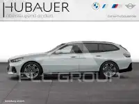 2025 BMW 520