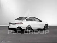 2025 BMW 520