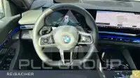 2025 BMW 520