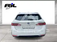 2025 BMW 520
