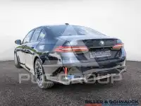 2025 BMW 520