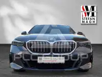 2025 BMW 520
