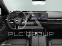 2025 BMW 520