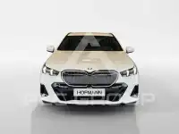 2025 BMW 520
