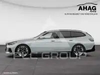 2025 BMW 520