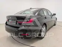2025 BMW 318