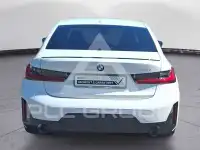 2025 BMW 318