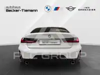 2025 BMW 318