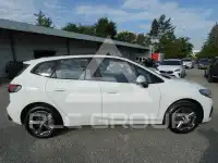 2025 BMW 220