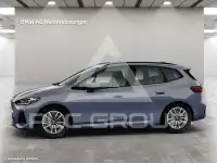 2025 BMW 220