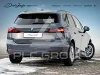 2025 BMW 220