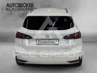 2025 BMW 220