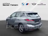2025 BMW 220