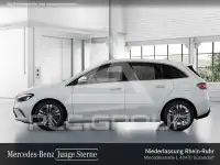 2025 Mercedes Benz B 200
