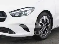 2025 Mercedes Benz B 200