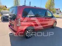 2025 Mercedes Benz V