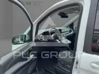 2025 Mercedes Benz V
