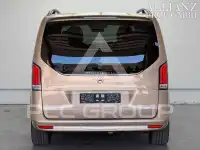 2025 Mercedes Benz V 220