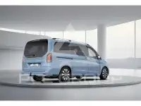 2025 Mercedes Benz V 220