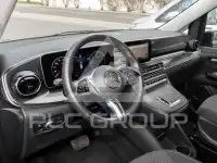 2025 Mercedes Benz V 220