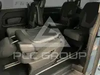 2025 Mercedes Benz V 220