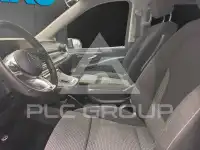 2025 Mercedes Benz V 220