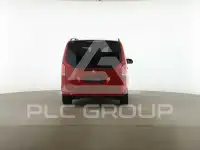 2025 Mercedes Benz V 220