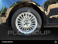 2025 Mercedes Benz V 220