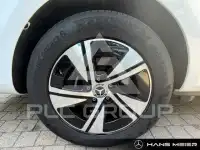 2025 Mercedes Benz V 220