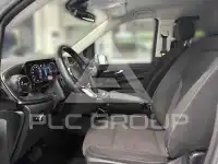 2025 Mercedes Benz V 220