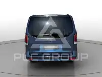 2025 Mercedes Benz V 220