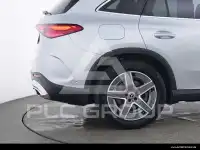 2025 Mercedes Benz GLC 220