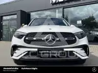 2025 Mercedes Benz GLC 220