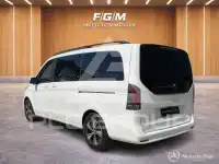 2025 Mercedes Benz V 300