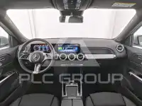 2025 Mercedes Benz GLB 220