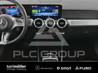 2025 Mercedes Benz GLB 220