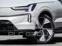 2025 Volvo EX 90