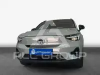 2025 Volvo EX 40