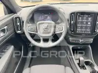 2025 Volvo EX 40
