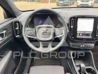2025 Volvo EX 40