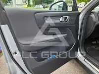 2025 Volvo EX 40