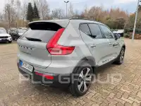 2025 Volvo EX 40