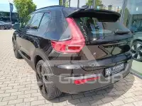 2025 Volvo EX 40
