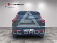 2025 Volvo EX 40