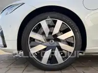 2025 Volvo V90