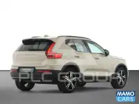 2025 Volvo XC40